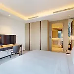 Classy & Cozy 2Br Harbour Point